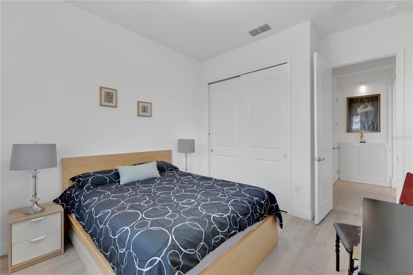 Image 20 of 50 For 5092 Twin Lakes Boulevard