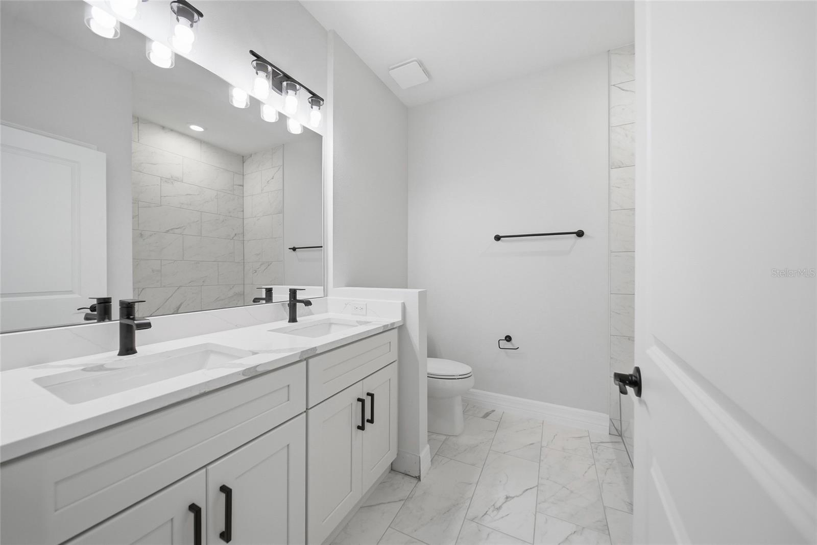 Image 23 of 40 For 6805 132nd Street