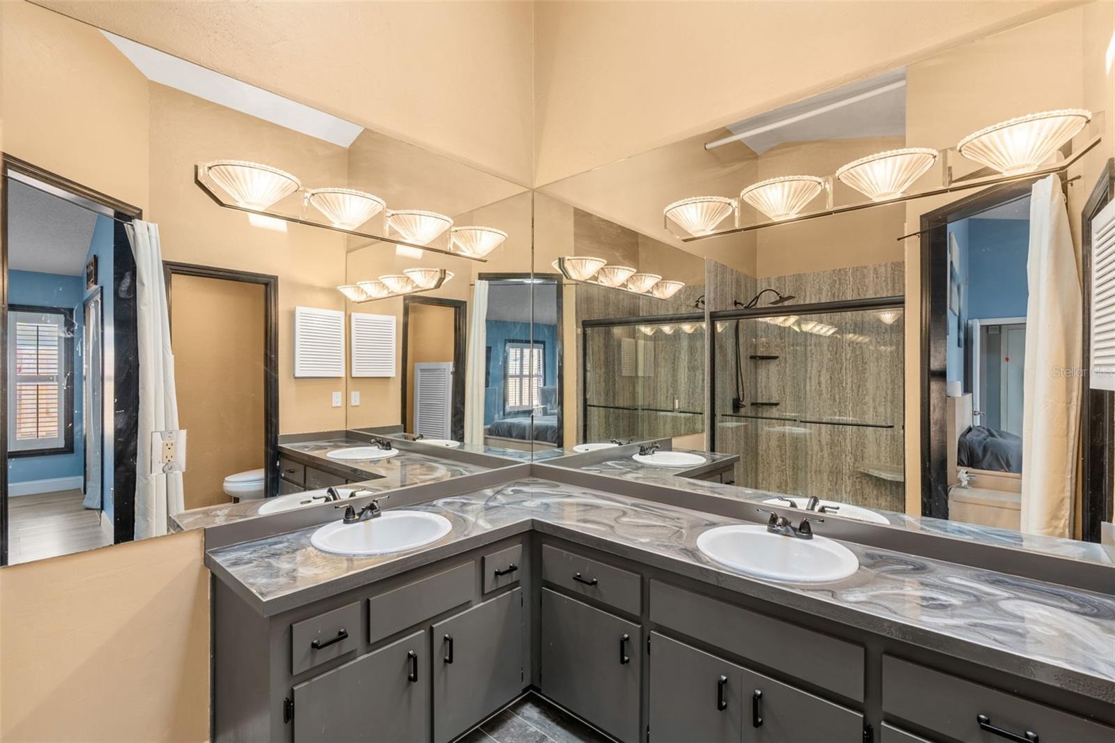 Image 16 of 36 For 3127 Ash Park Loop