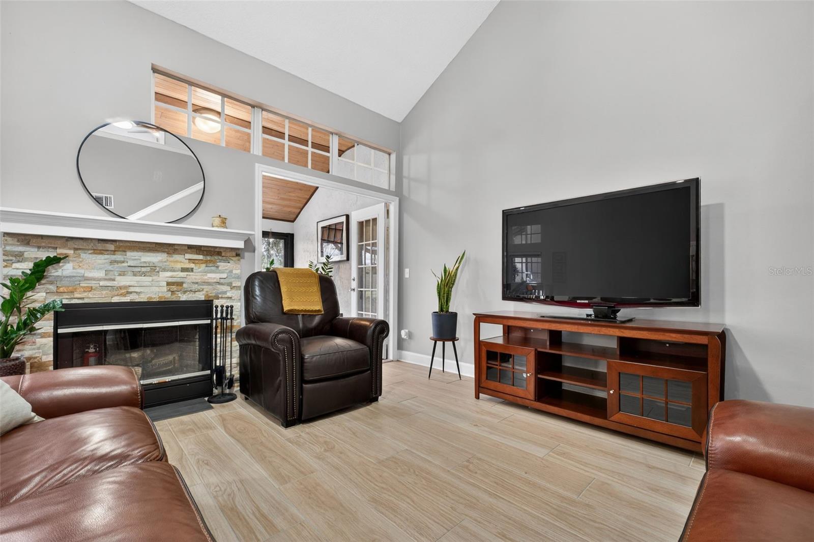 Image 12 of 69 For 1432 Farrindon Circle