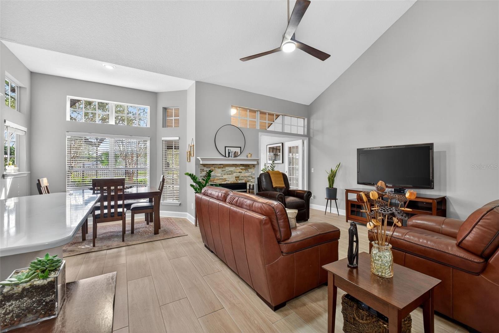 Image 15 of 69 For 1432 Farrindon Circle