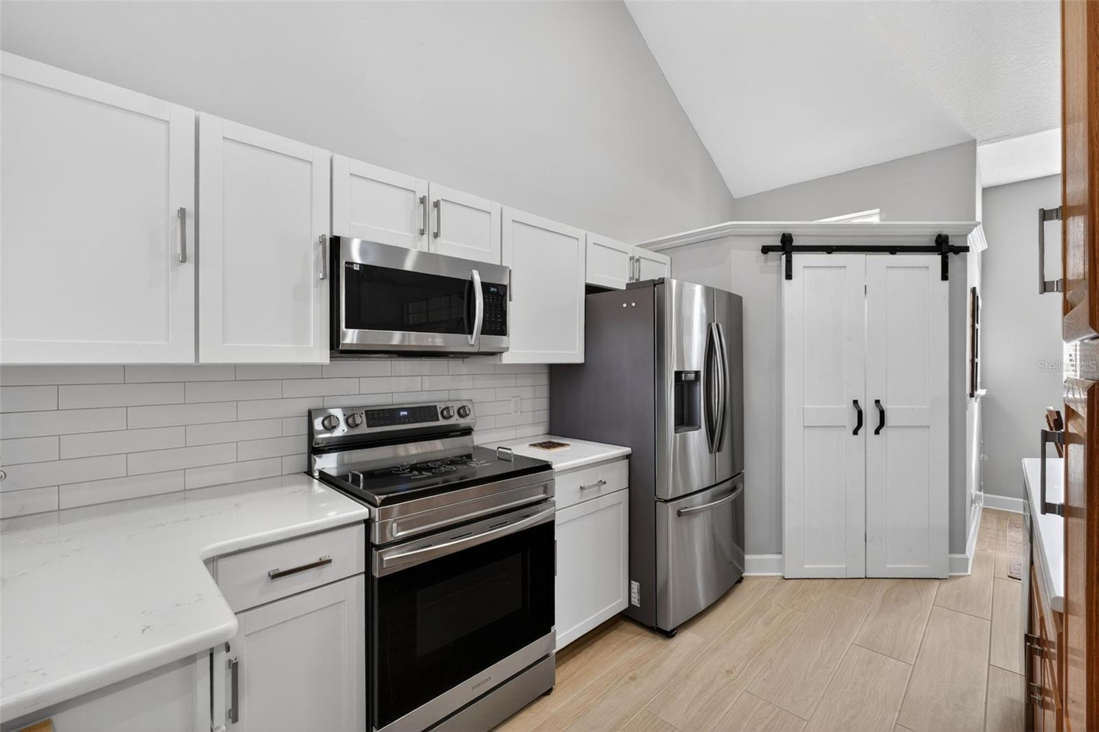 Image 17 of 69 For 1432 Farrindon Circle