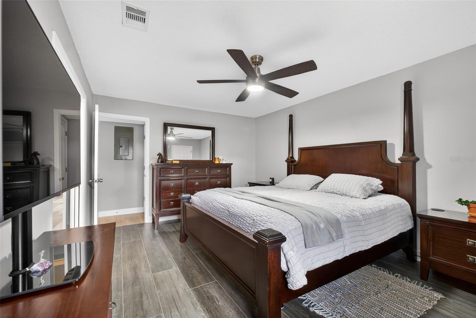 Image 30 of 69 For 1432 Farrindon Circle