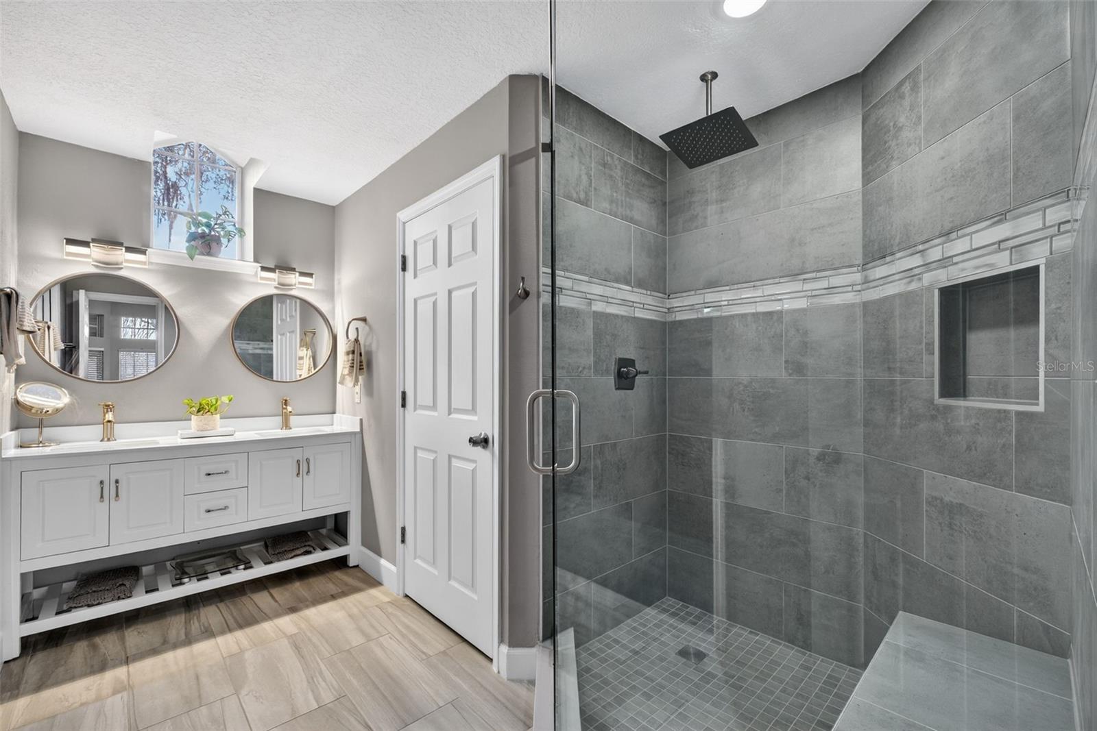 Image 34 of 69 For 1432 Farrindon Circle