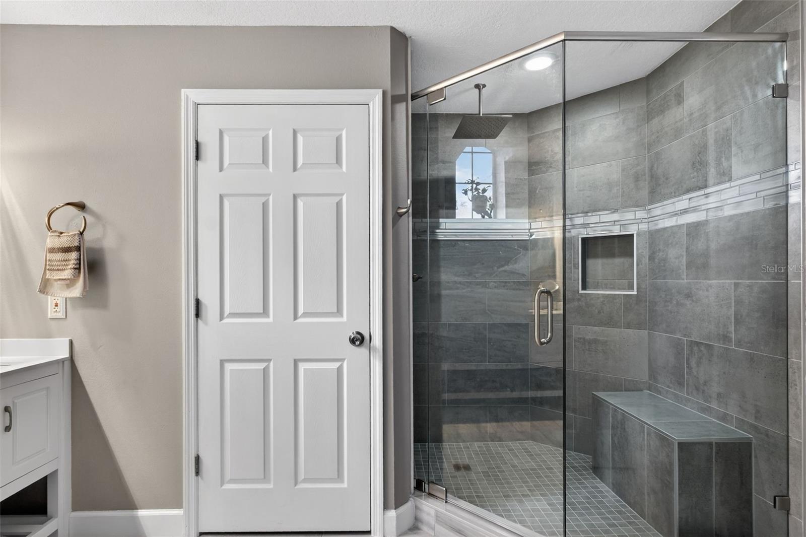 Image 43 of 69 For 1432 Farrindon Circle