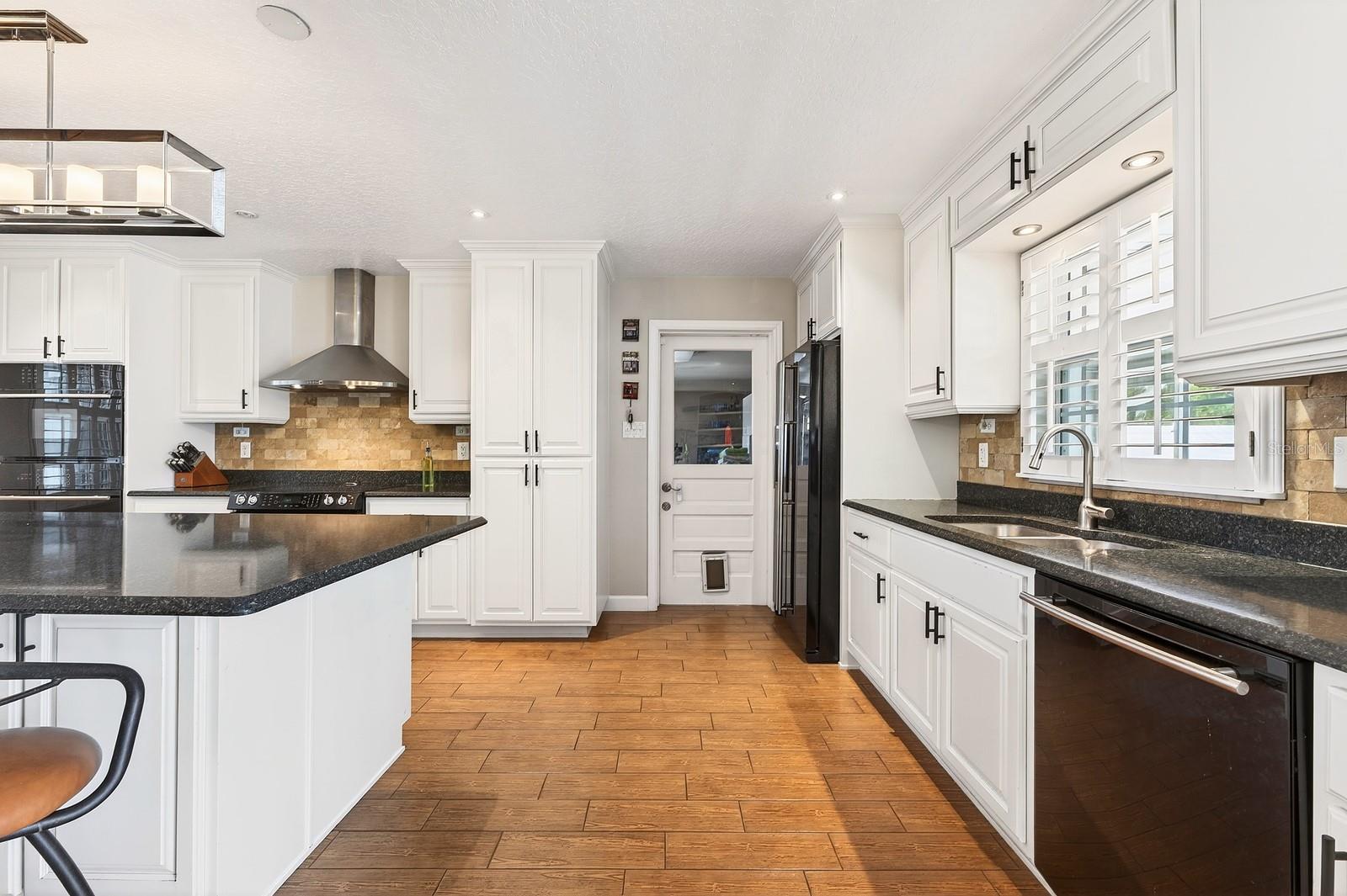 Image 10 of 37 For 4749 Wind Street