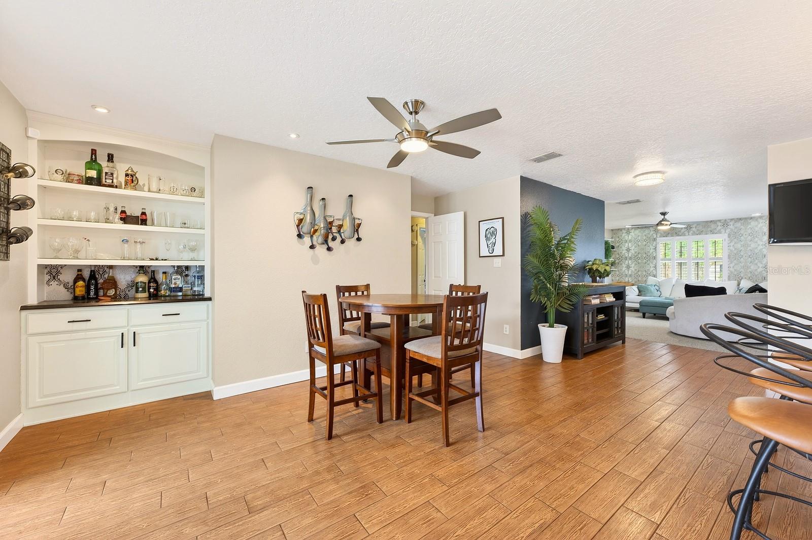 Image 14 of 37 For 4749 Wind Street