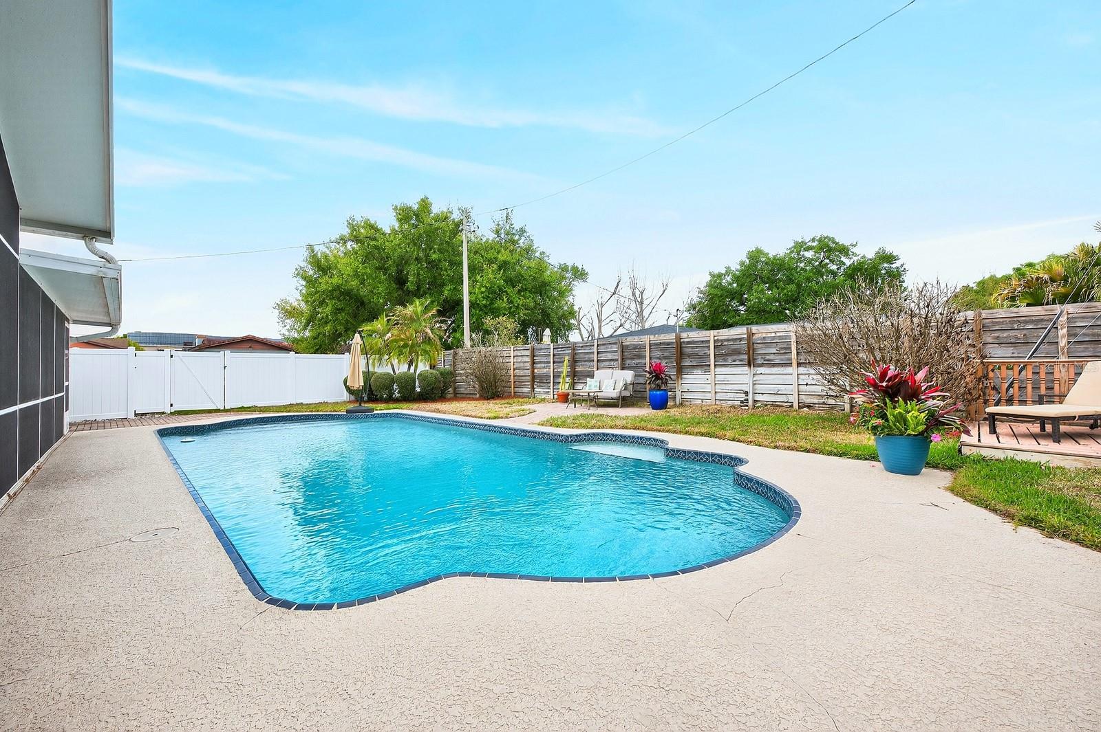 Image 29 of 37 For 4749 Wind Street