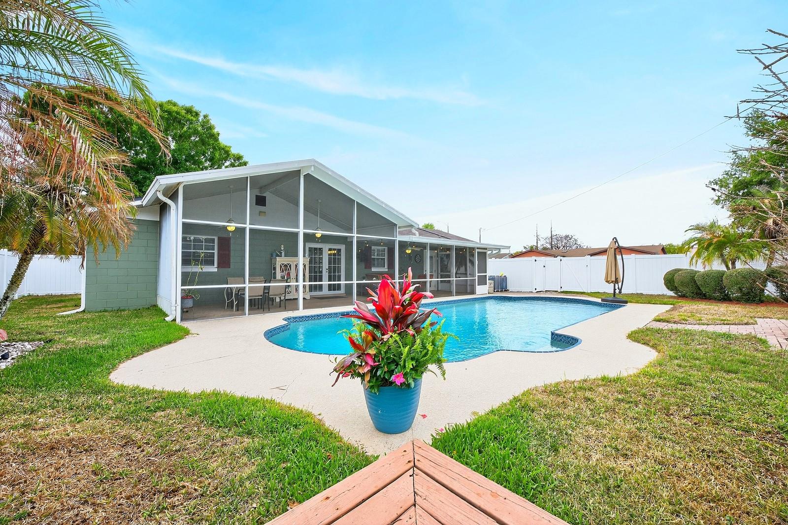 Image 30 of 37 For 4749 Wind Street