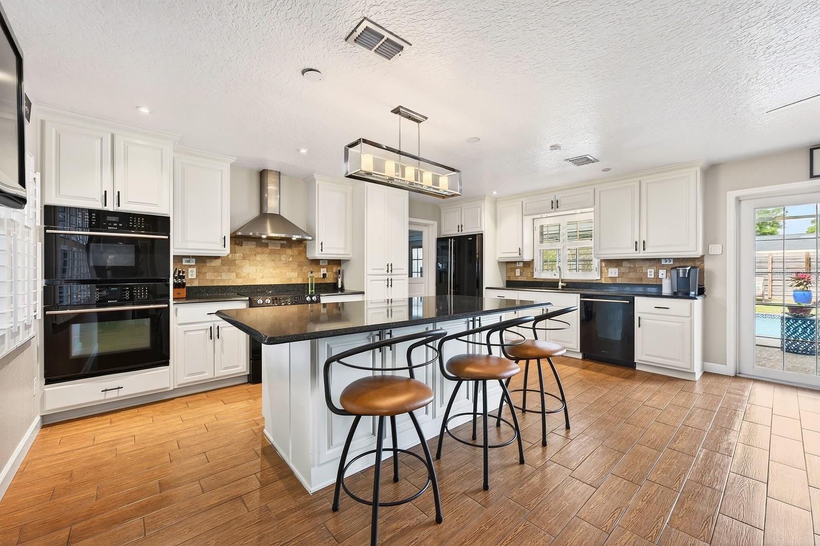 Image 5 of 37 For 4749 Wind Street