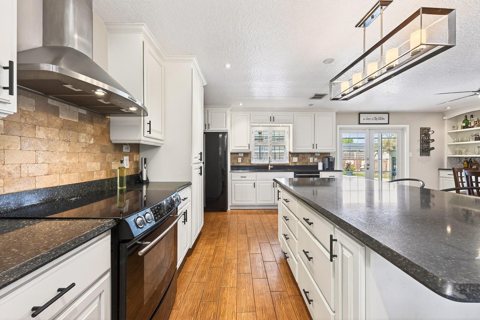 Image 7 of 37 For 4749 Wind Street