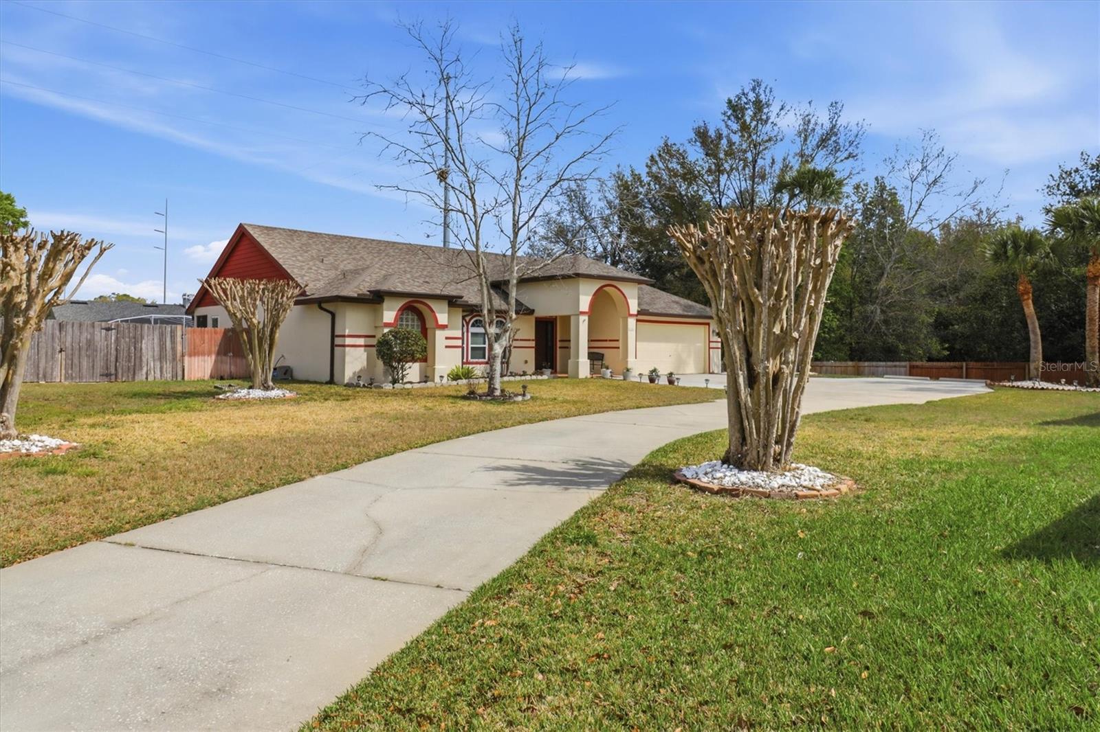 Image 26 of 30 For 2356 Alclobe Circle