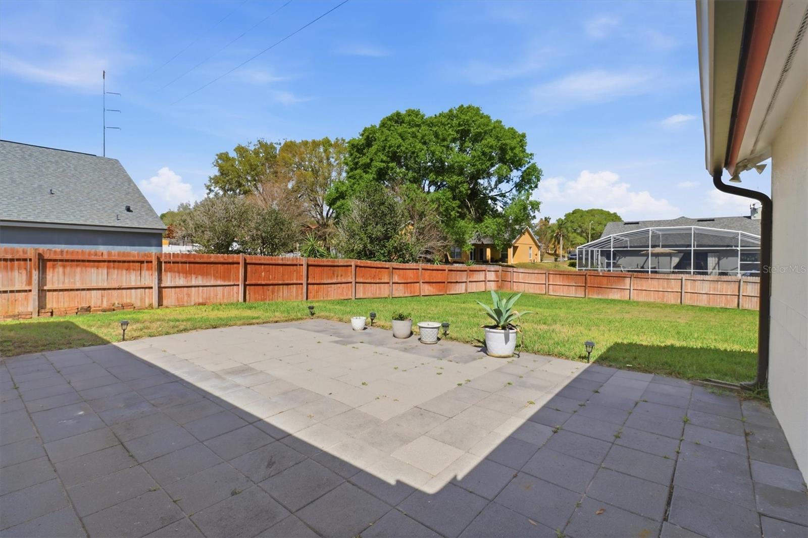 Image 28 of 30 For 2356 Alclobe Circle