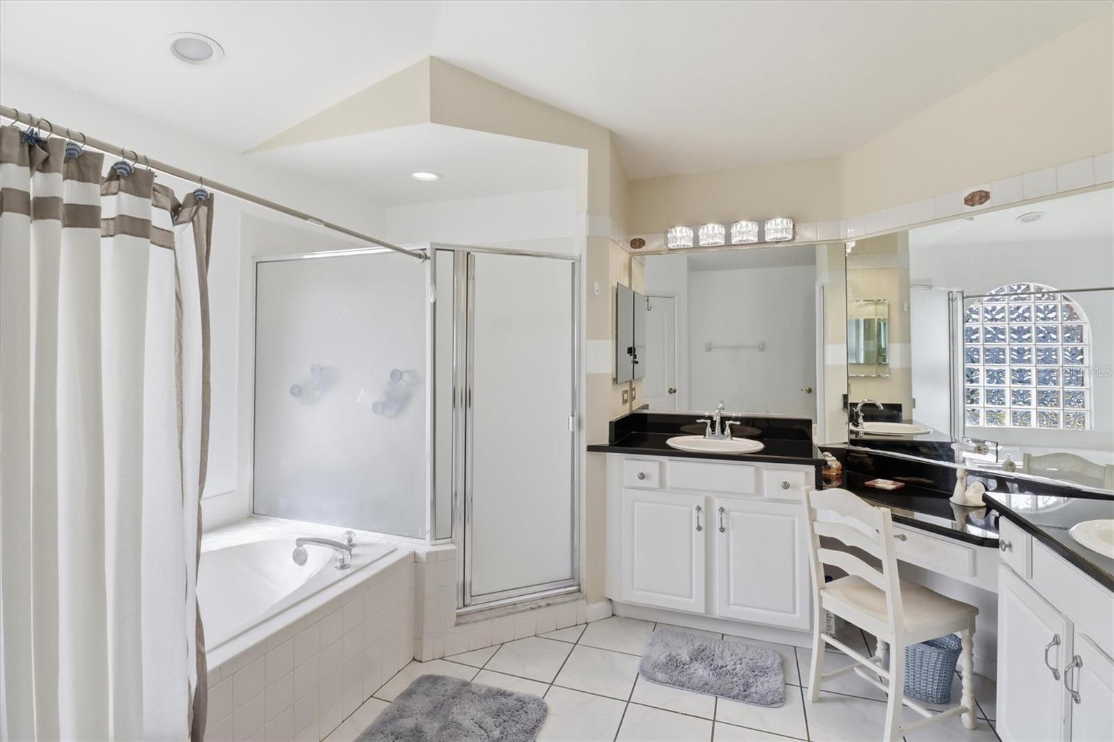 Image 9 of 30 For 2356 Alclobe Circle