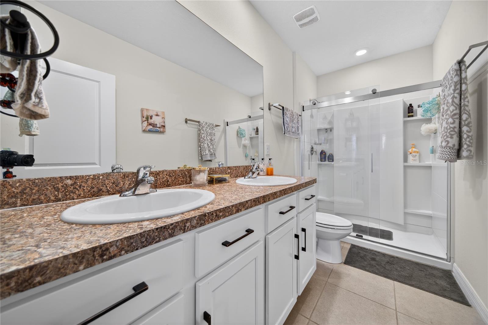 Image 17 of 42 For 5435 Dragonfly Drive