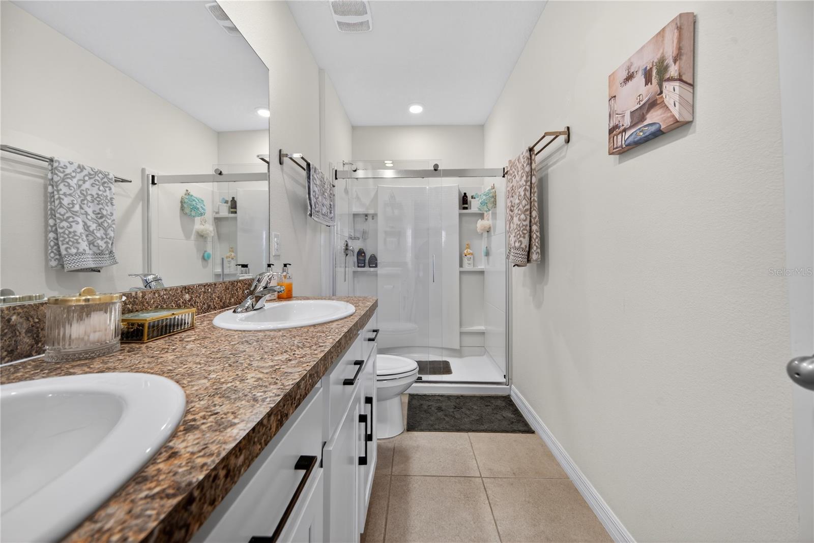 Image 18 of 42 For 5435 Dragonfly Drive