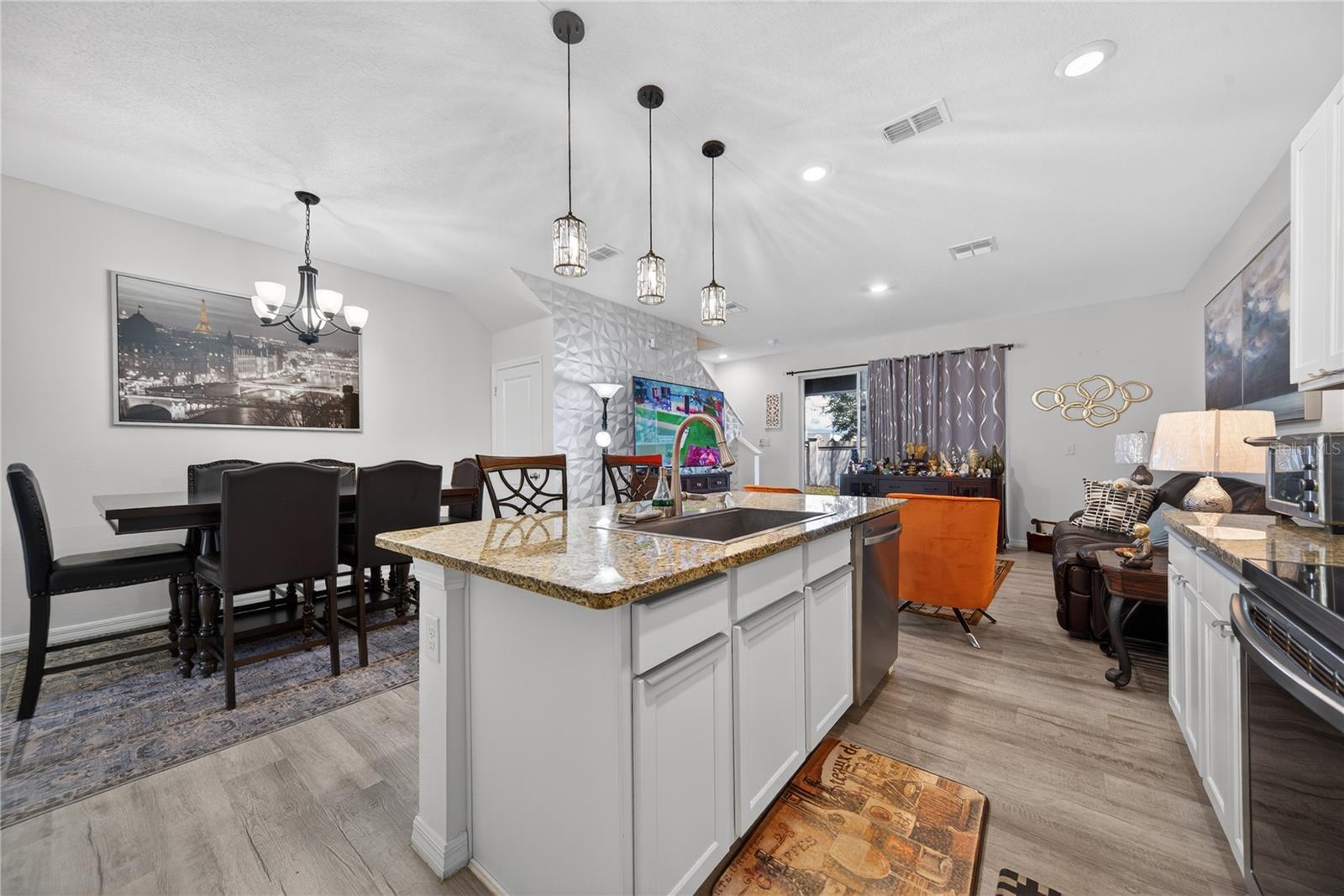 Image 8 of 42 For 5435 Dragonfly Drive