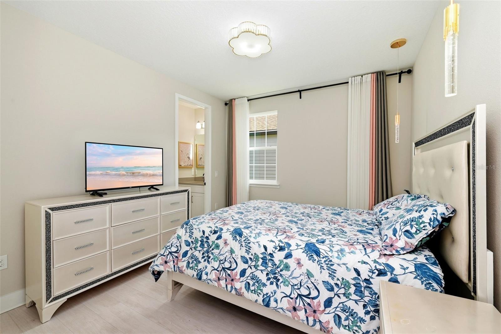 Image 42 of 57 For 7344 Alpine Butterfly Lane