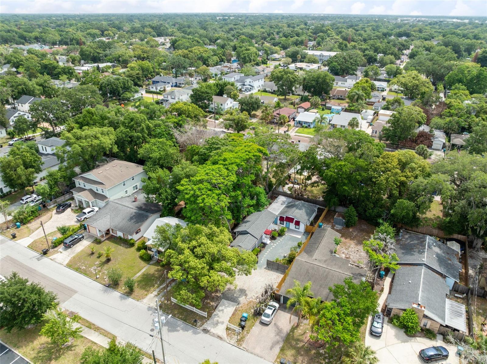 Image 34 of 38 For 921 Pine Grove Avenue