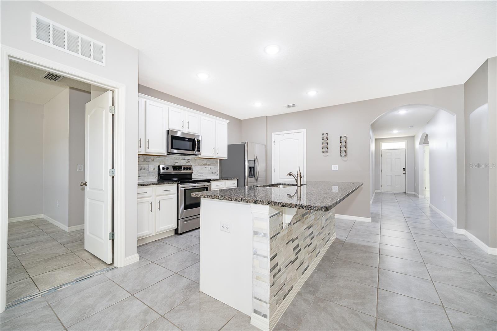 Image 12 of 29 For 3102 Bethpage Loop