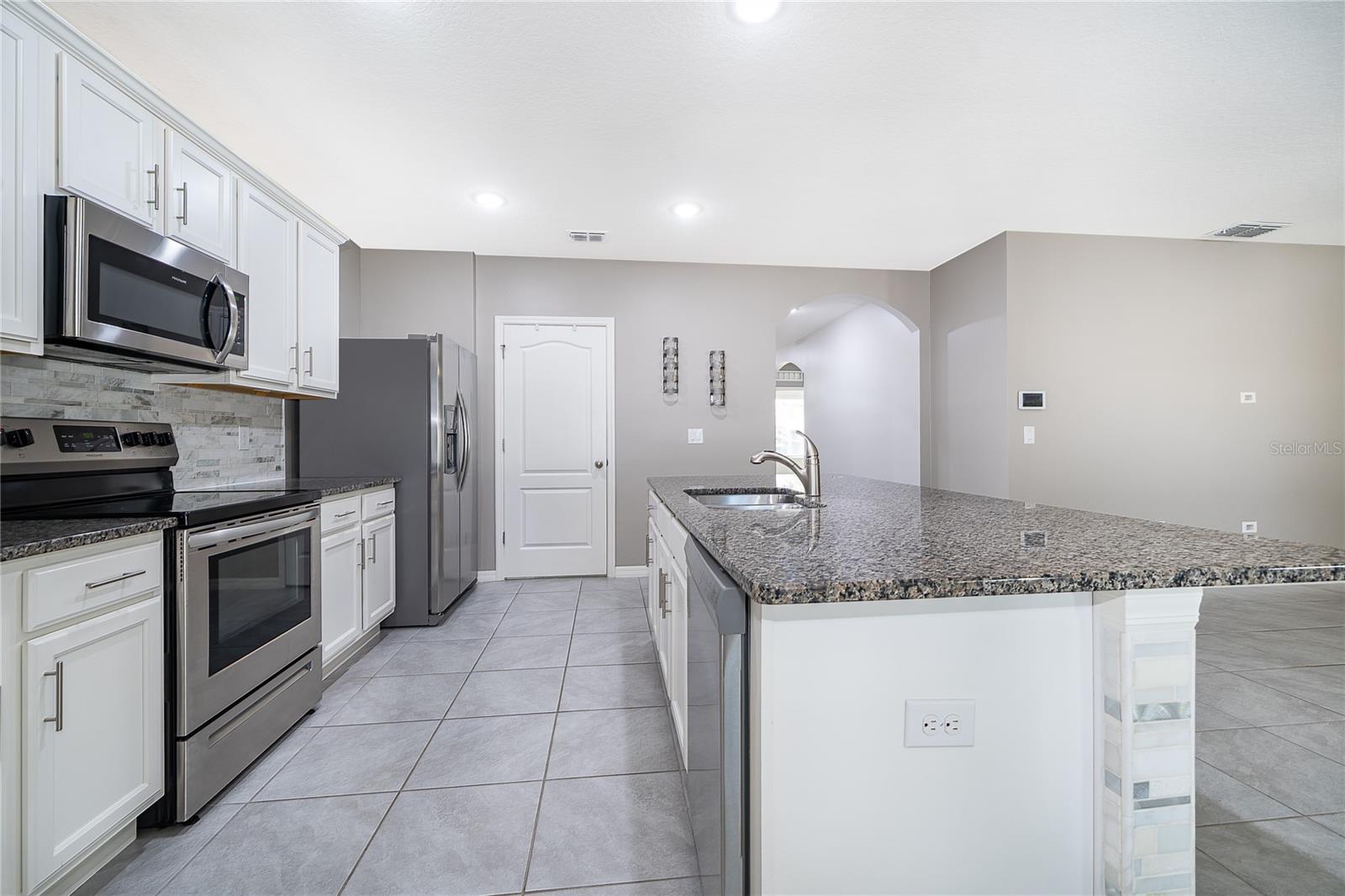 Image 9 of 29 For 3102 Bethpage Loop