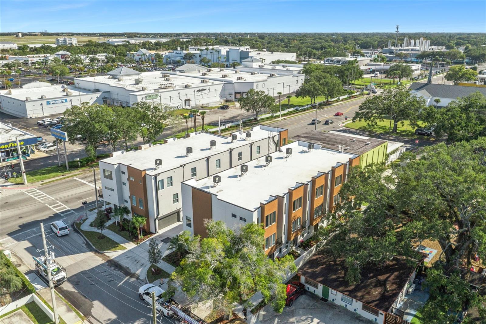 Image 18 of 21 For 2316 Concord Street 8