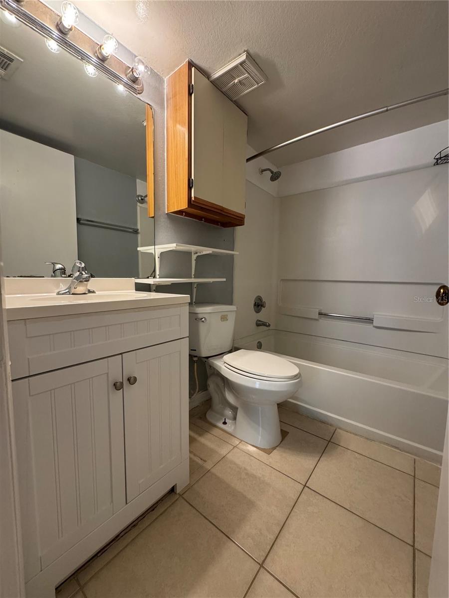 Image 18 of 32 For 642 Dory Lane 101