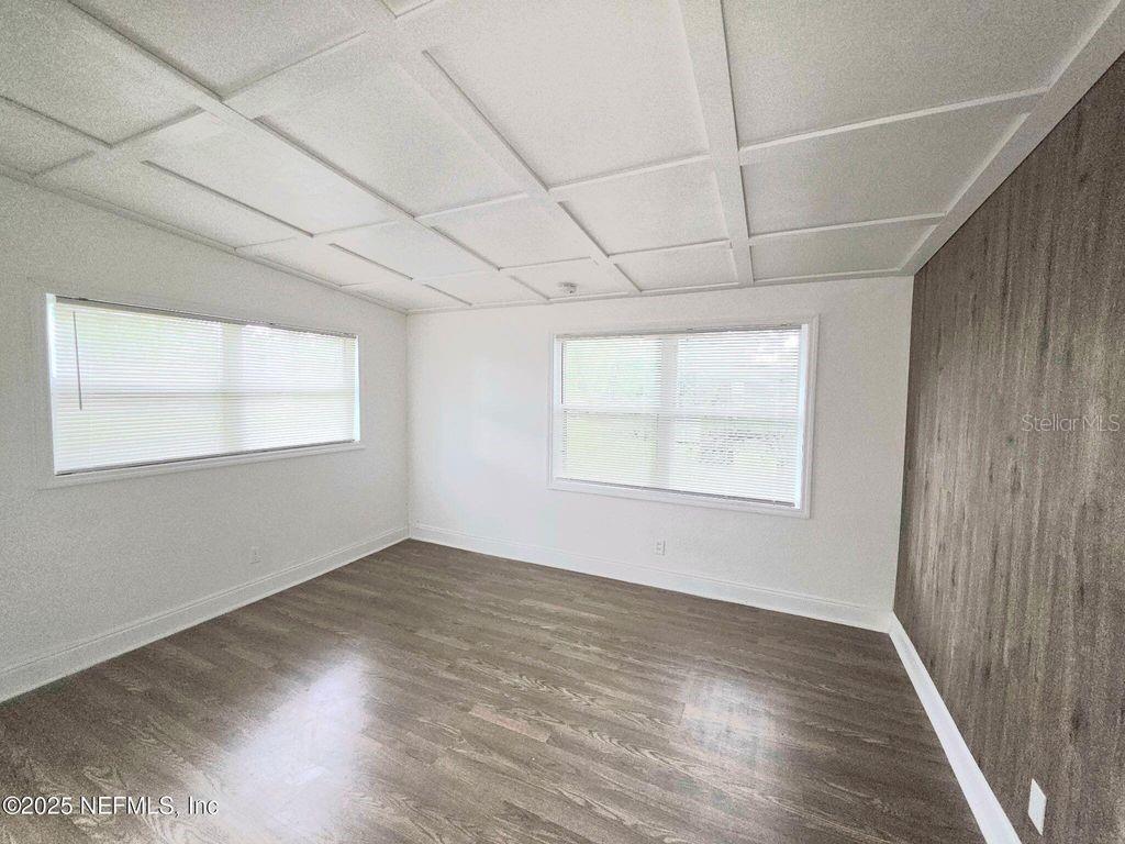 Image 4 of 13 For 4273 Katanga Drive N