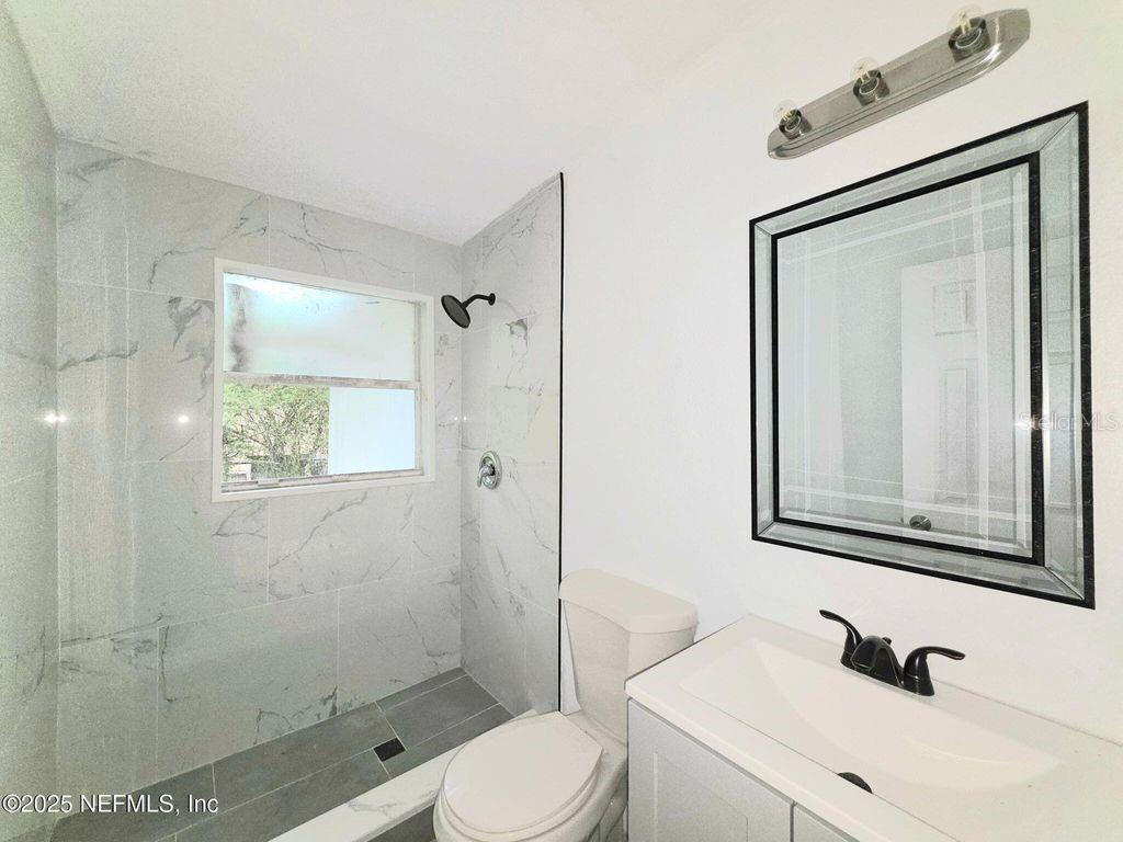 Image 5 of 13 For 4273 Katanga Drive N