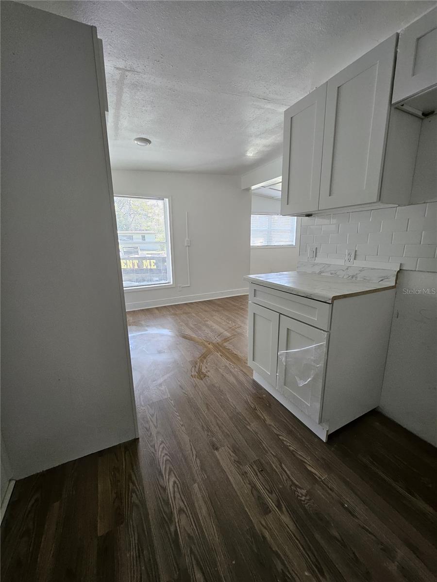 Image 9 of 13 For 4273 Katanga Drive N