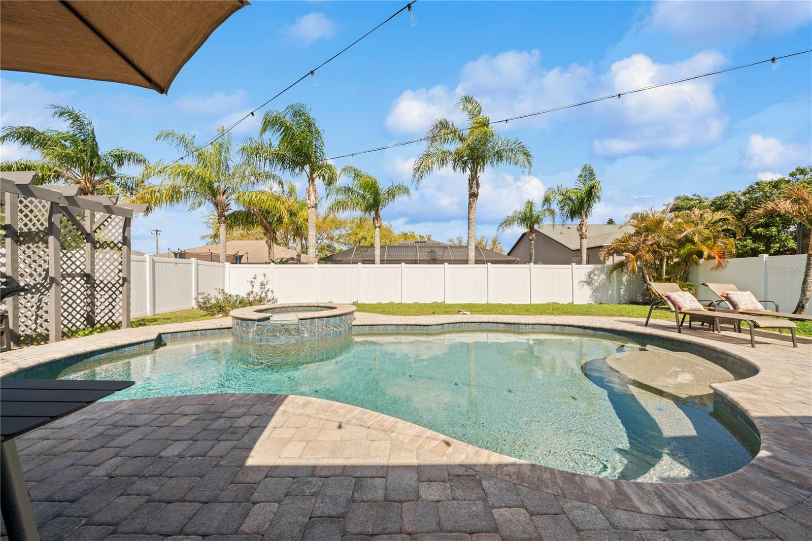 Listing photo id 22 for 204 Bengal Circle