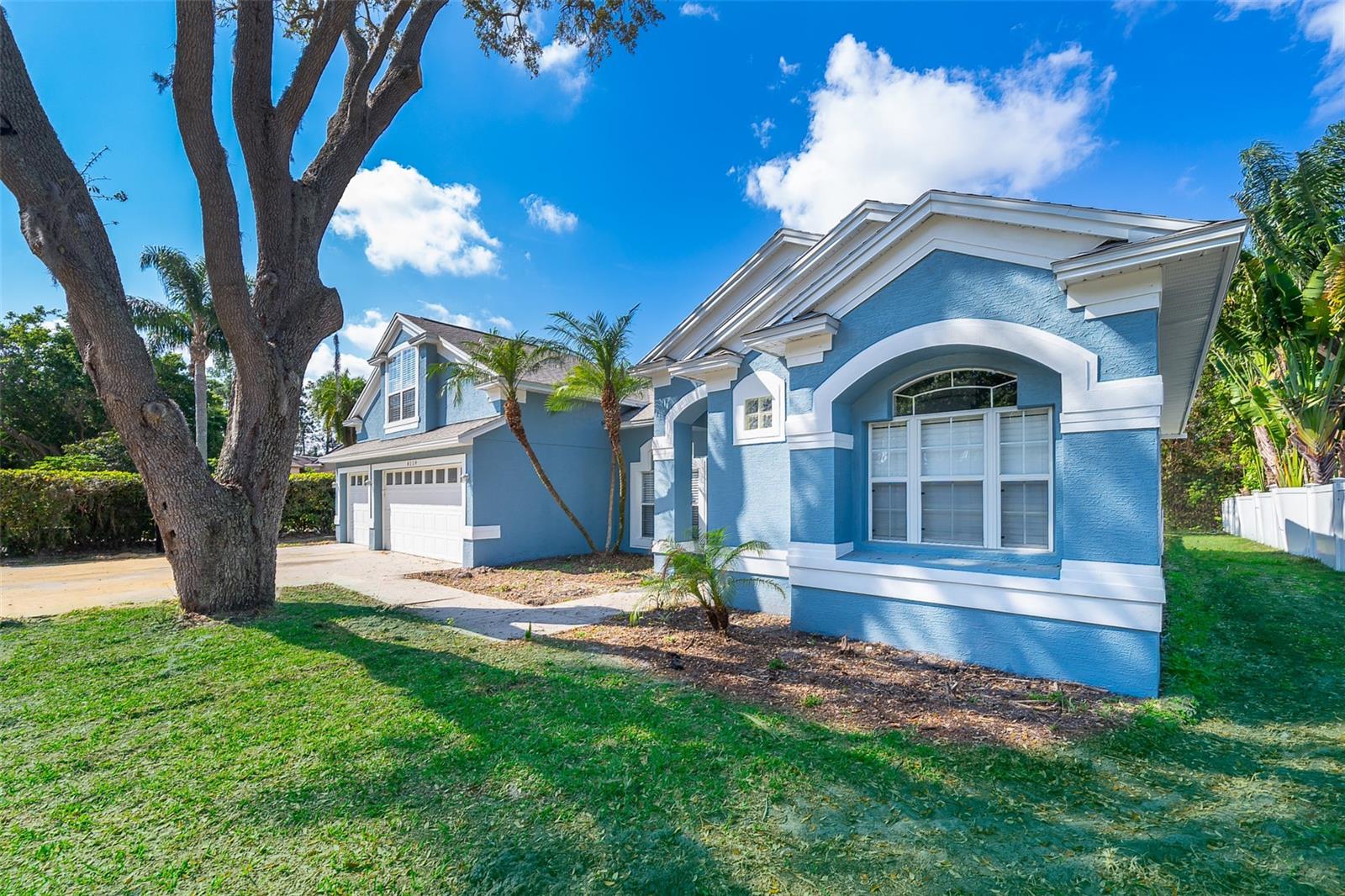 Image 2 of 47 For 8119 Lake Crowell Circle