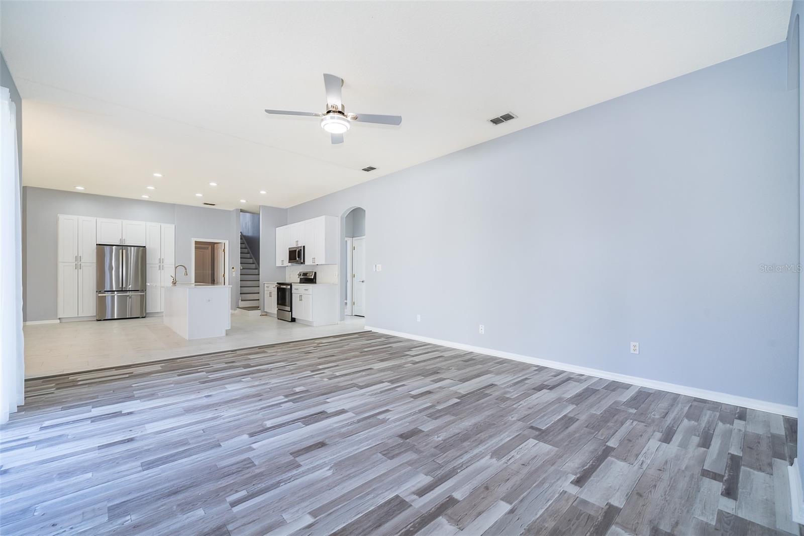 Image 22 of 47 For 8119 Lake Crowell Circle