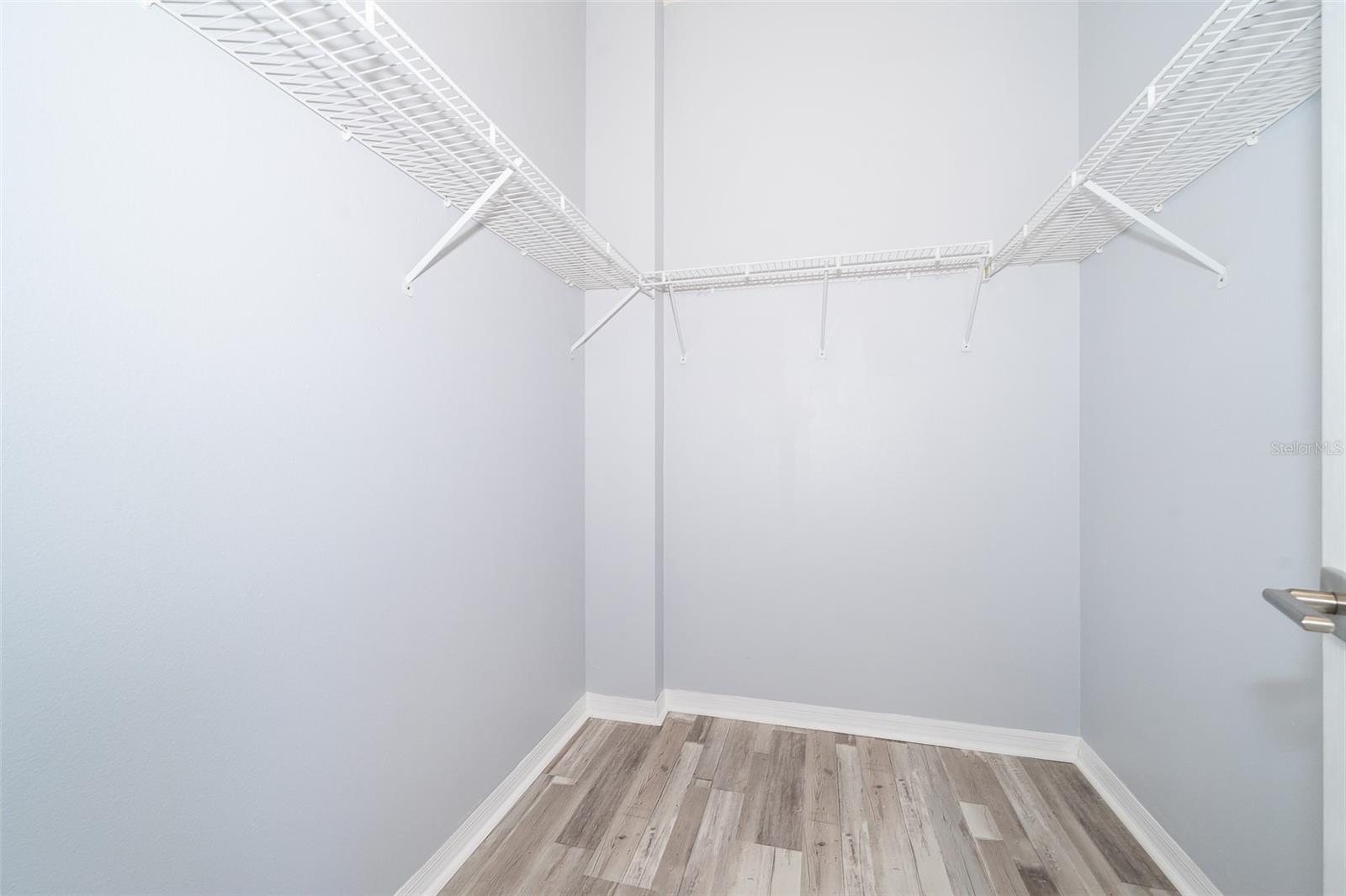 Image 24 of 47 For 8119 Lake Crowell Circle