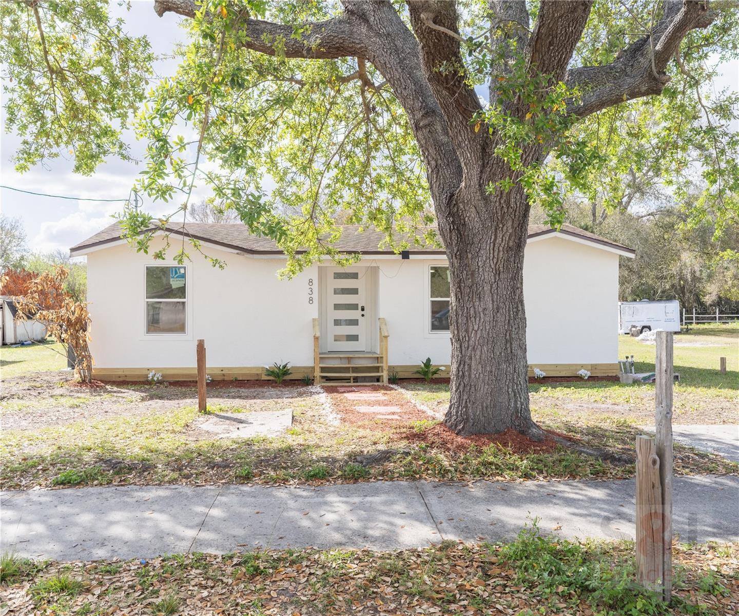 Image 2 of 8 For 838 Bethune Avenue