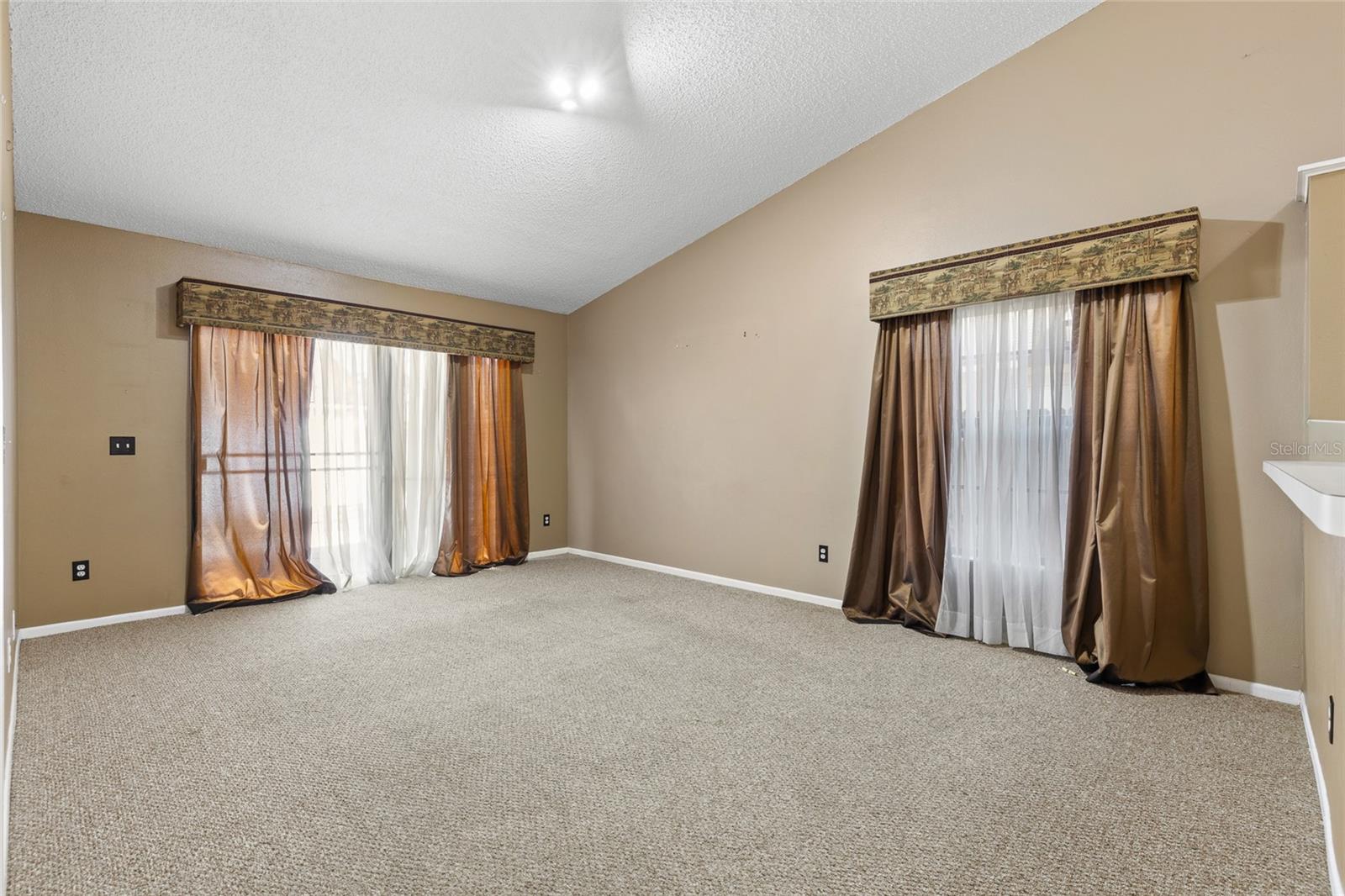 Image 14 of 26 For 1014 Dees Drive