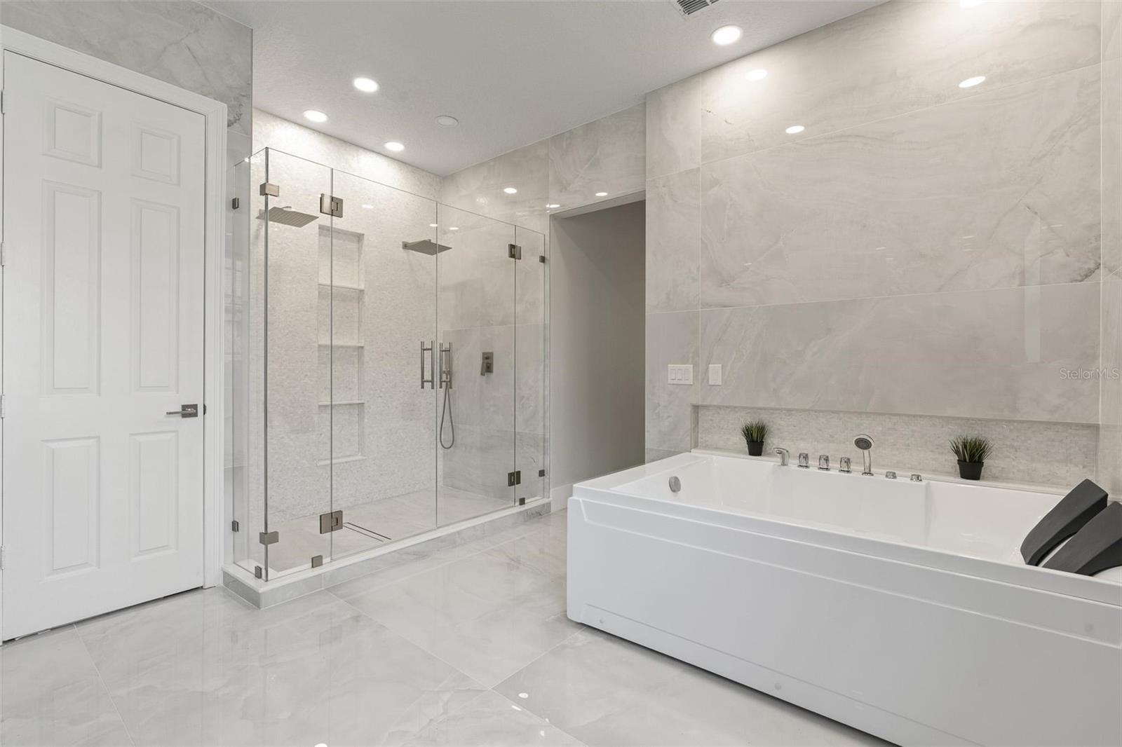 Image 25 of 49 For 11952 Camden Park Drive