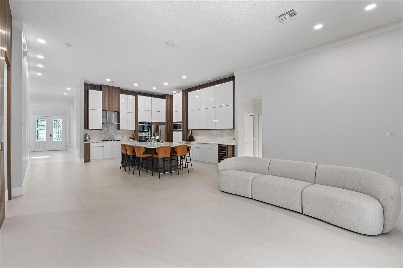 Image 5 of 49 For 11952 Camden Park Drive