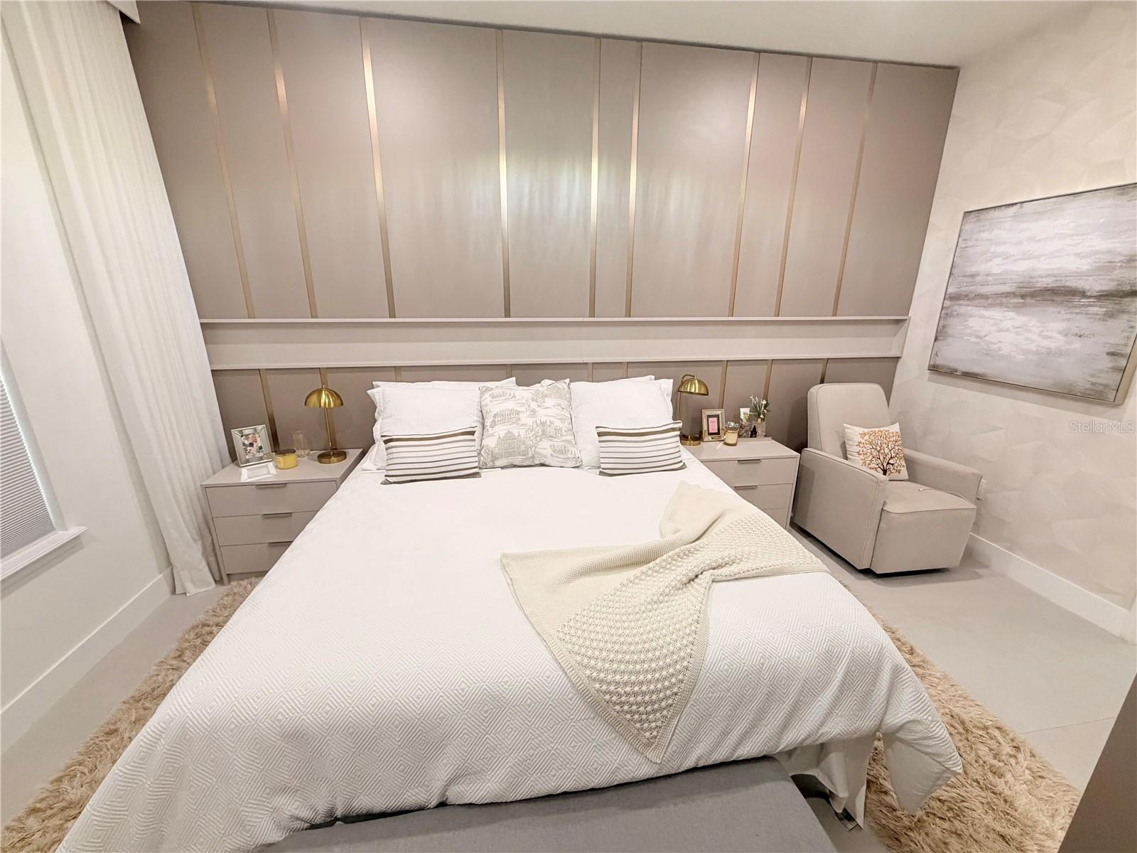 Image 16 of 80 For 12640 Salomon Cove Drive