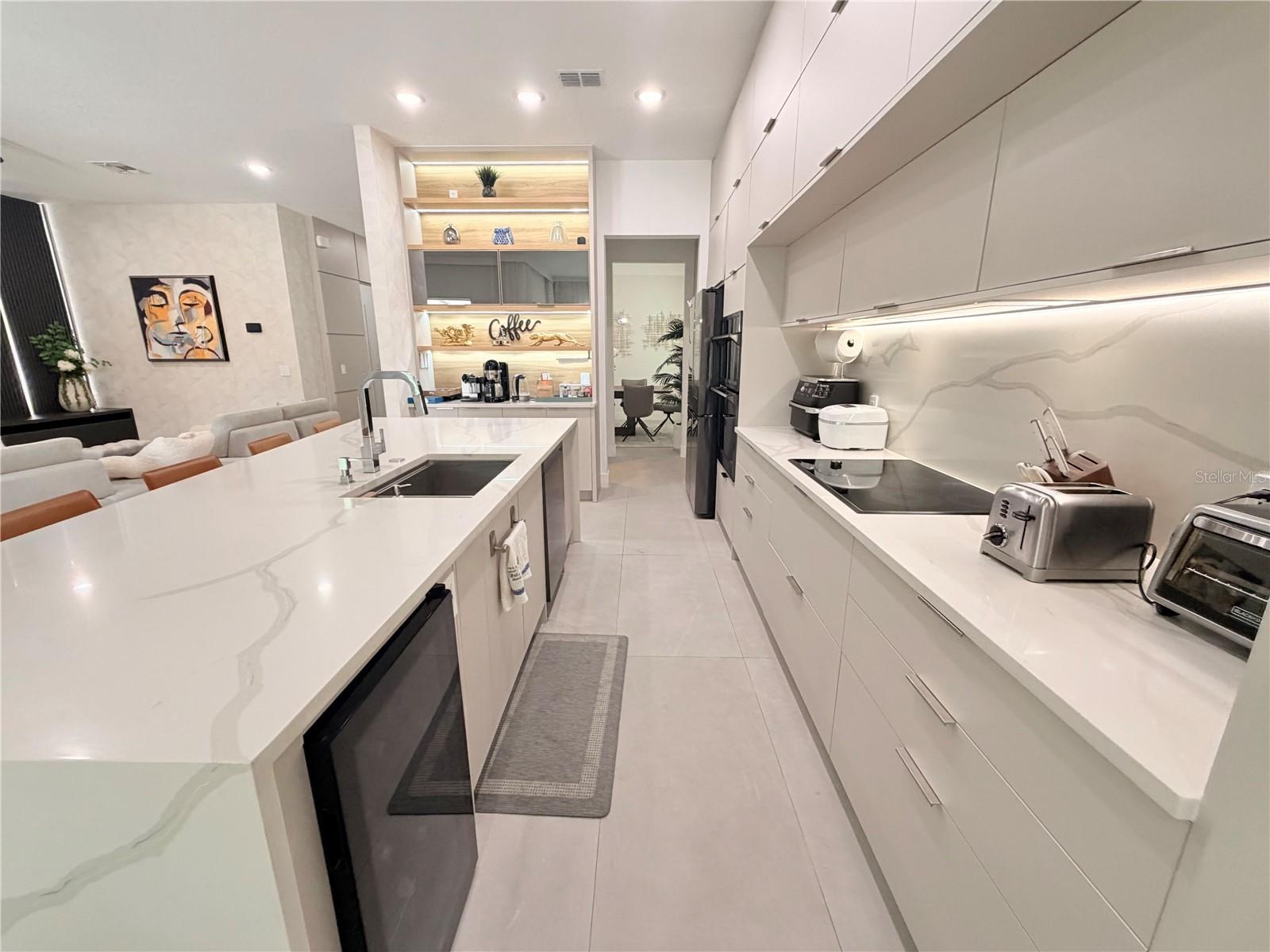 Image 26 of 80 For 12640 Salomon Cove Drive