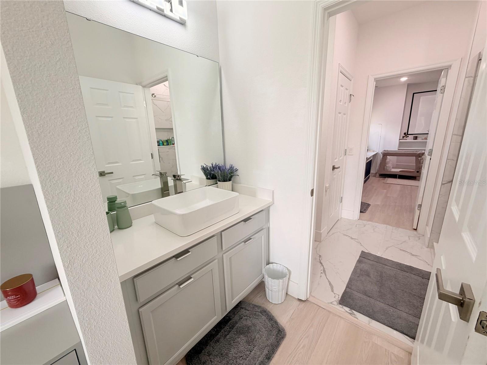 Image 39 of 80 For 12640 Salomon Cove Drive