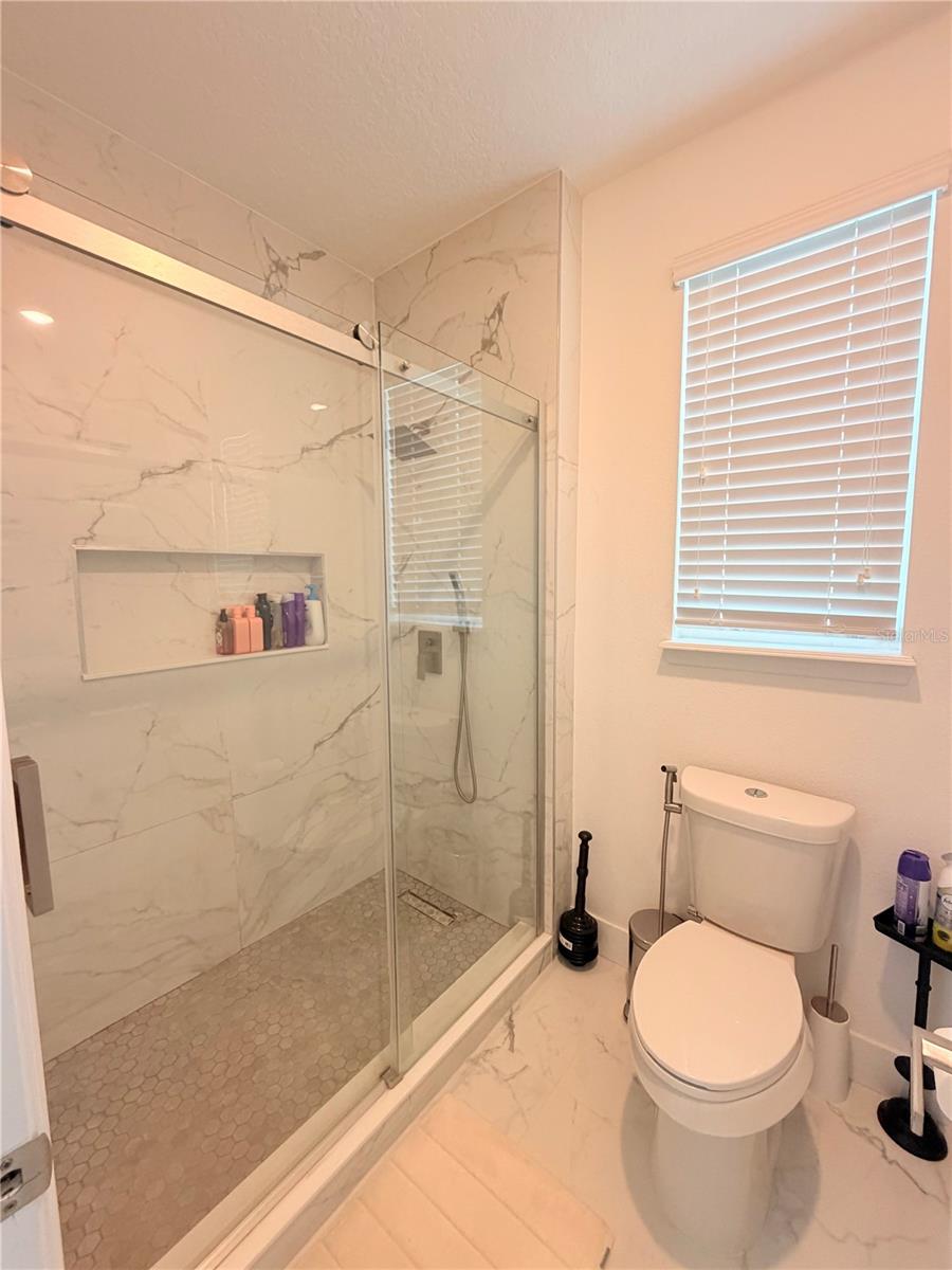 Image 46 of 80 For 12640 Salomon Cove Drive