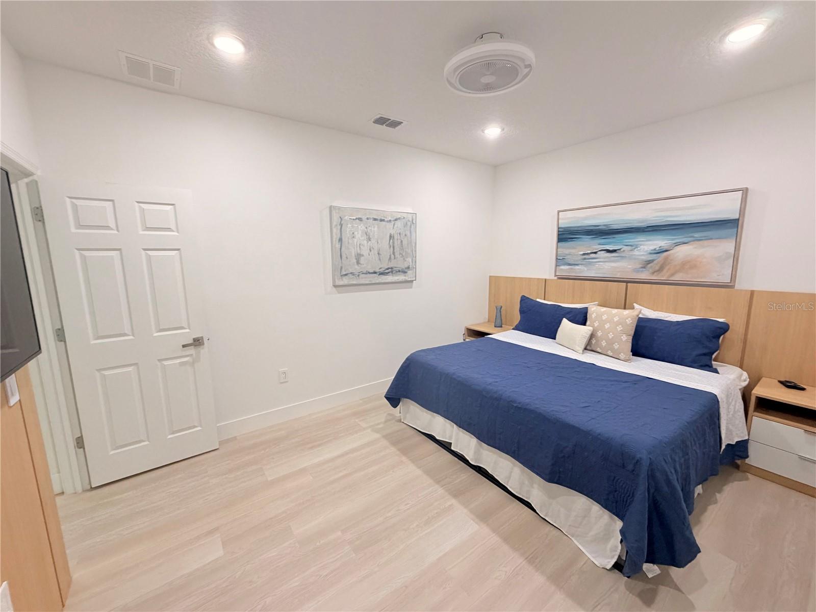 Image 48 of 80 For 12640 Salomon Cove Drive