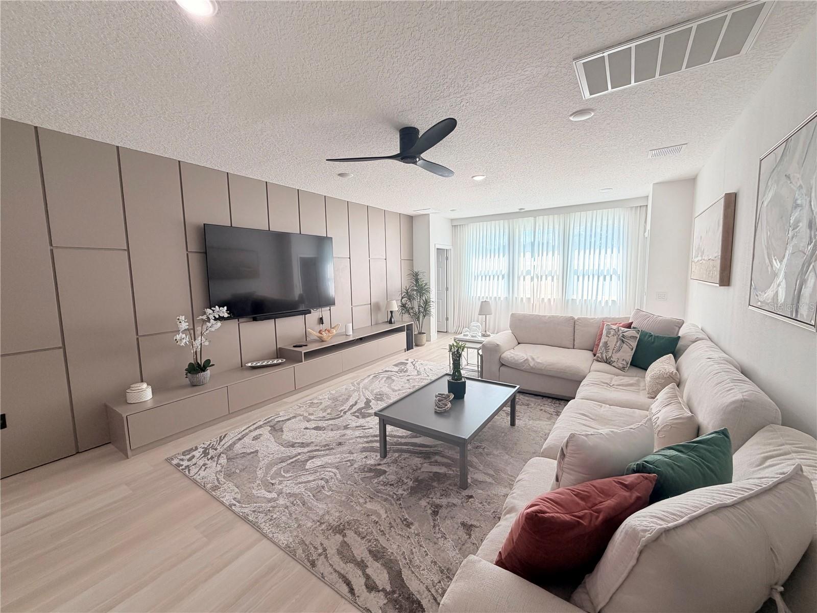 Image 52 of 80 For 12640 Salomon Cove Drive