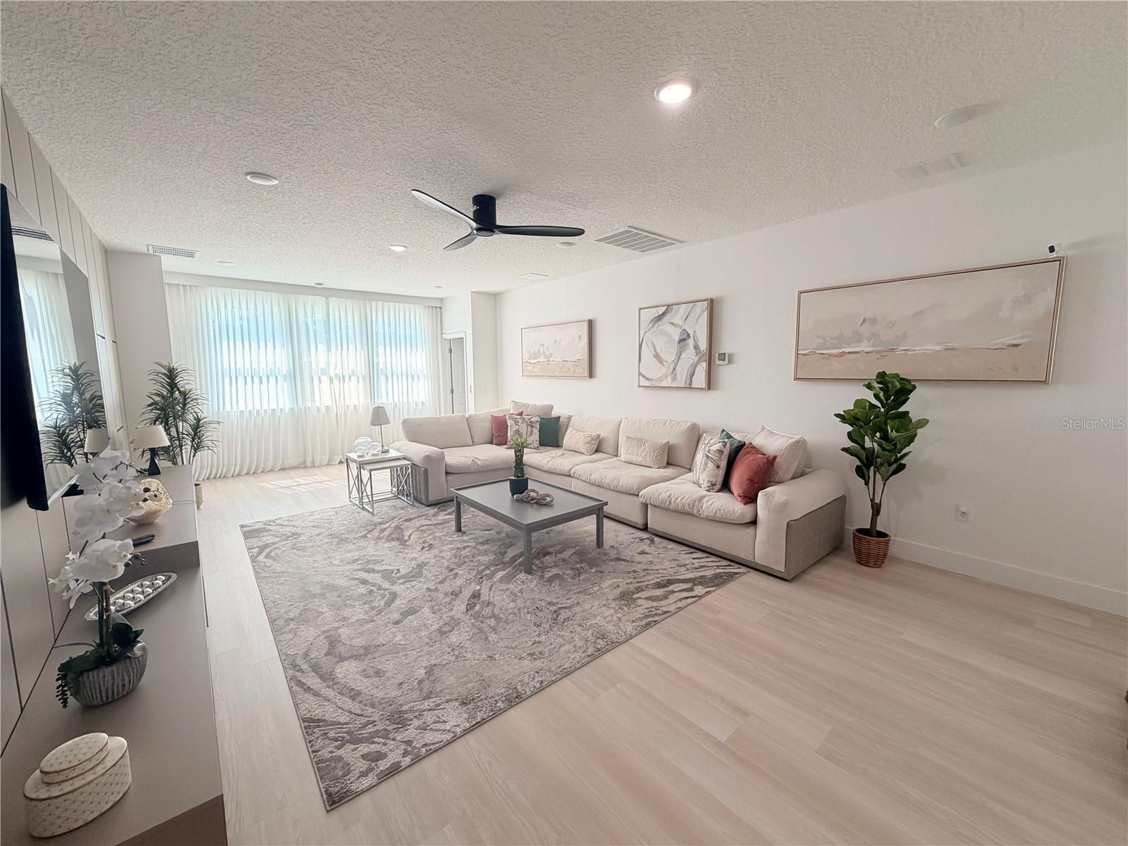 Image 54 of 80 For 12640 Salomon Cove Drive