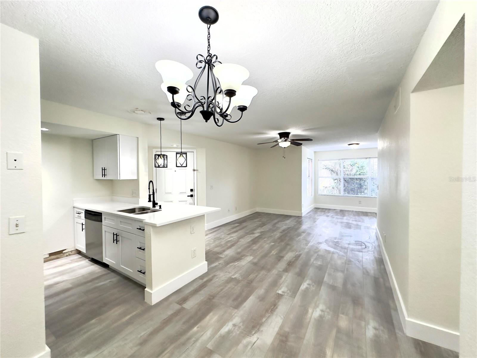 Image 12 of 44 For 5140 Conroy Road 27