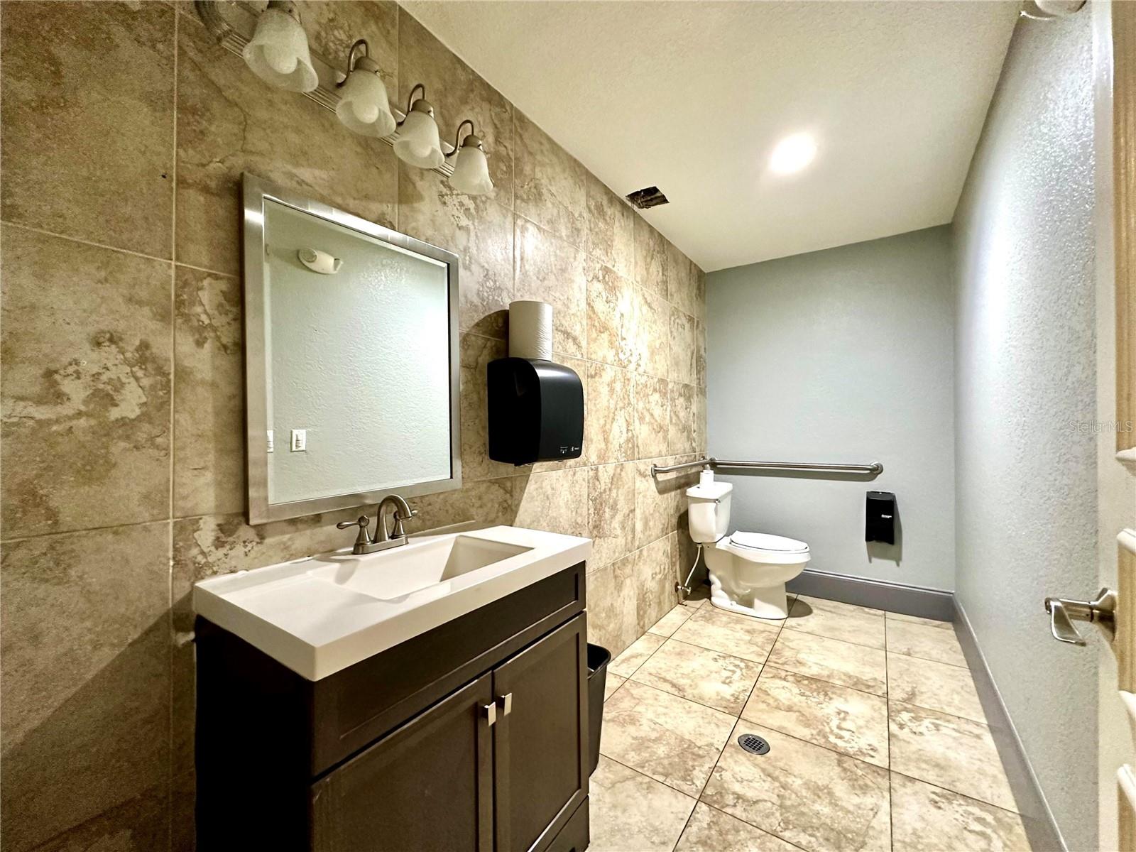 Image 40 of 44 For 5140 Conroy Road 27