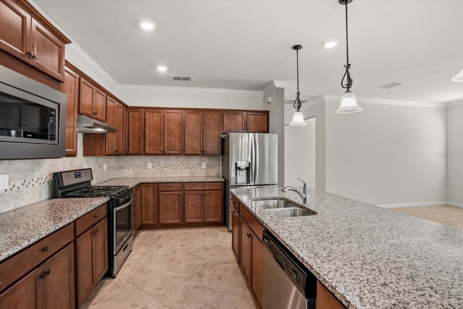 Image 7 of 25 For 2732 Ruby Rose Lane
