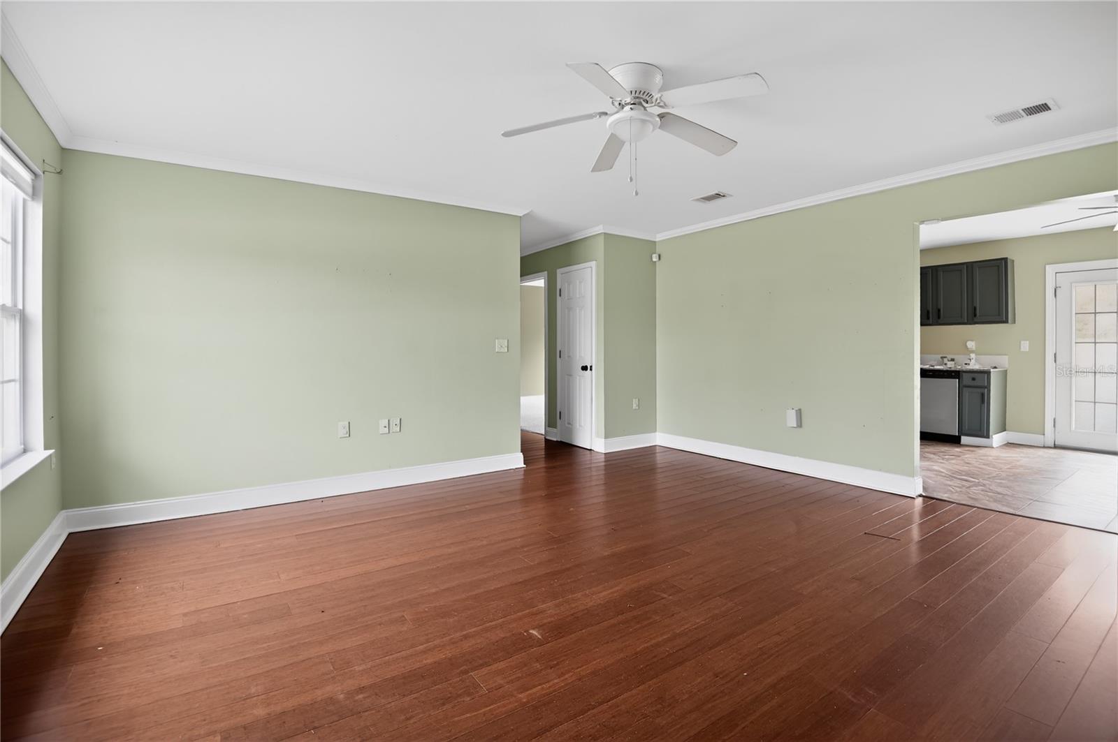 Image 11 of 25 For 4696 Bobolink Way