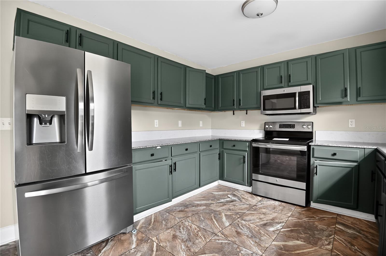 Image 15 of 25 For 4696 Bobolink Way